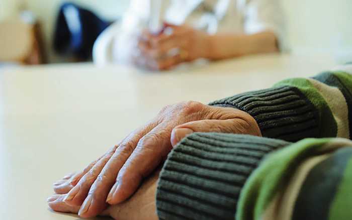 Alzheimer : un combat pour les aidants