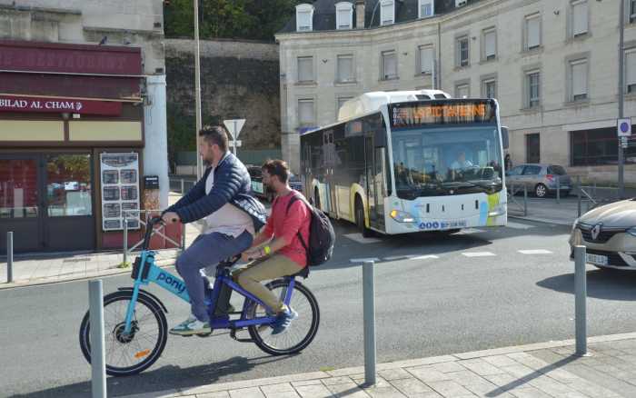 Poitiers adopte les Pony