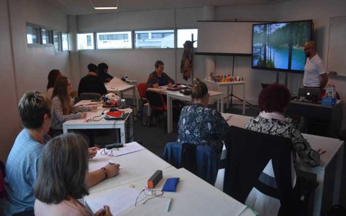 Aider les femmes à maîtriser l’informatique