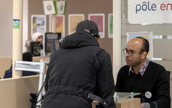 L’emploi en  clair-obscur