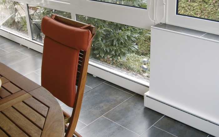 Contre le froid, 
déposez plinthes