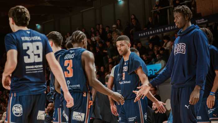 Basket/Elite 2 - Poitiers frappe fort dans le Nord (83-86)