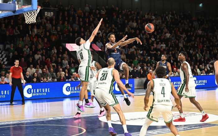 Poitiers-Scabb, pour regarder vers le haut