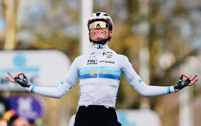 Cyclisme - Demi Vollering remporte le Het Nieuwsblad