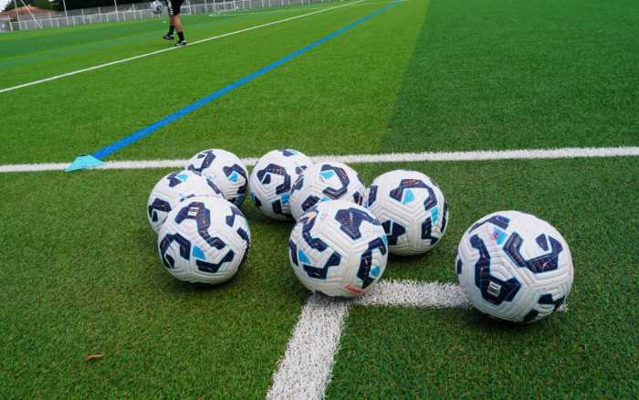 Football/National 3 - Chauvigny battu, Châtellerault balayé