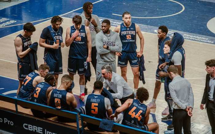 Basket/Elite 2 - Le PB86 domine Pau dans le match 1 des finales (82-106)