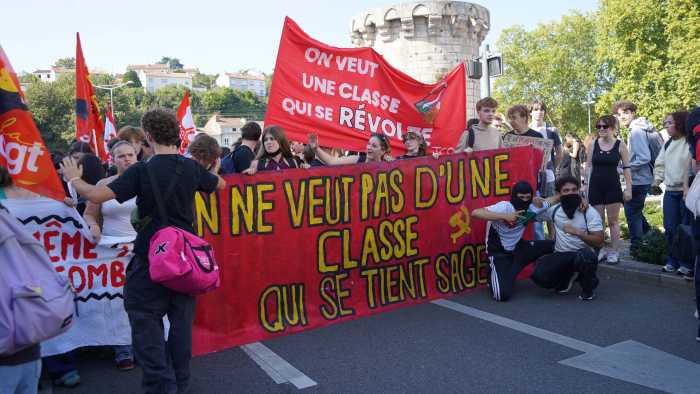 Mobilisation lycéenne : 5 000 manifestants dans les rues de Poitiers