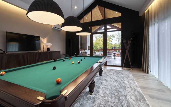 La maison se pique aux jeux