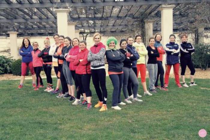 Les femmes se groupent pour courir