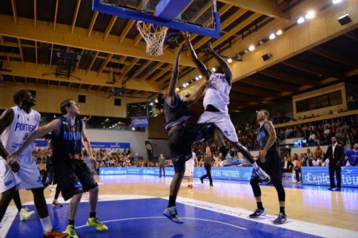 Duel en haute altitude