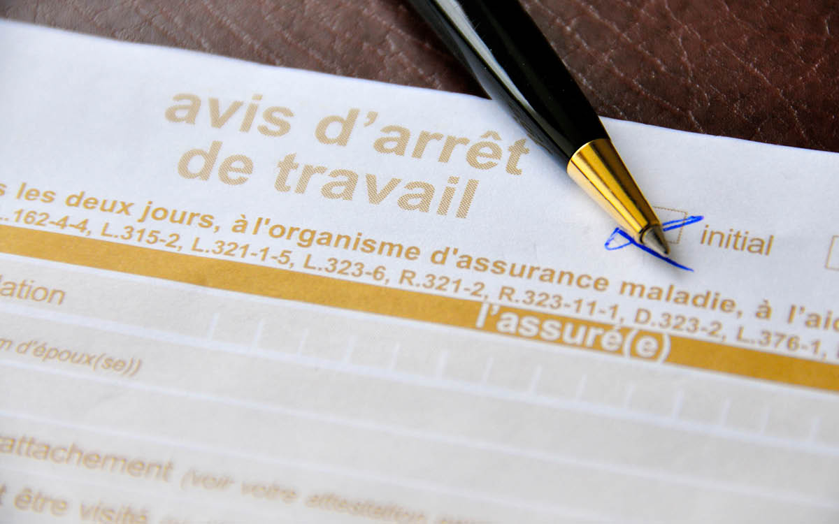Tension and Debate over Sick Leaves in Vienne: Are General Practitioners Granting Too Many?